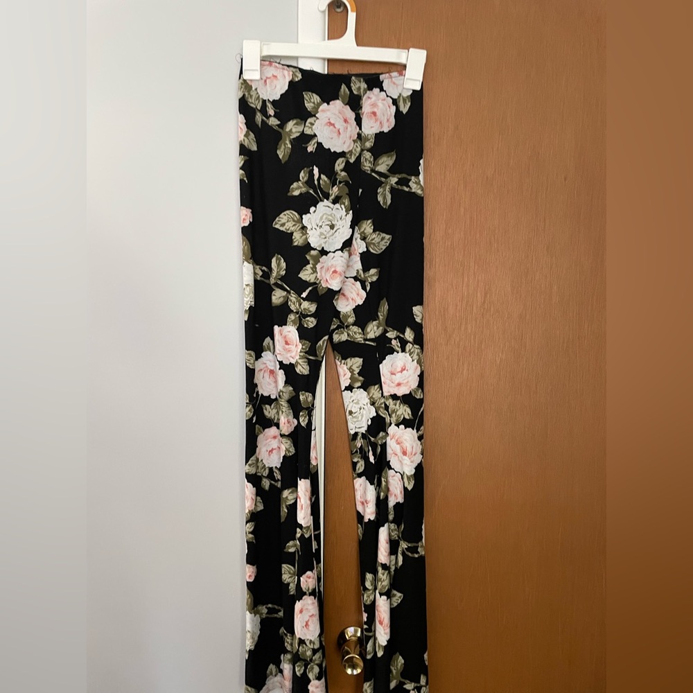 Show me your Mumu spandex pant. Size S.